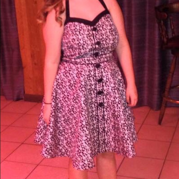 Jawbreaker gothic heartline dress - Picture 2 of 5